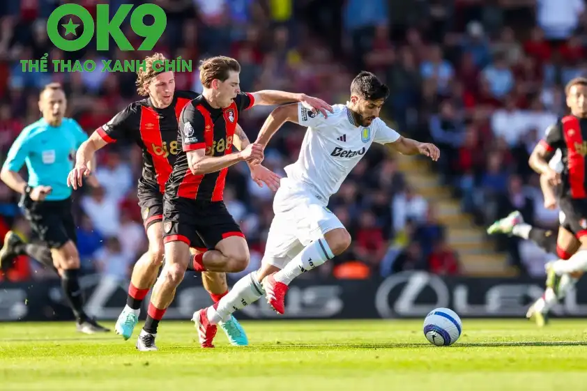 Marco Asensio (áo trắng) đang nỗ lực cùng Aston Villa giành vé dự Champions League mùa sau. (Ảnh: Internet) Marco Asensio (áo trắng) đang nỗ lực cùng Aston Villa giành vé dự Champions League mùa sau. (Ảnh: Internet)